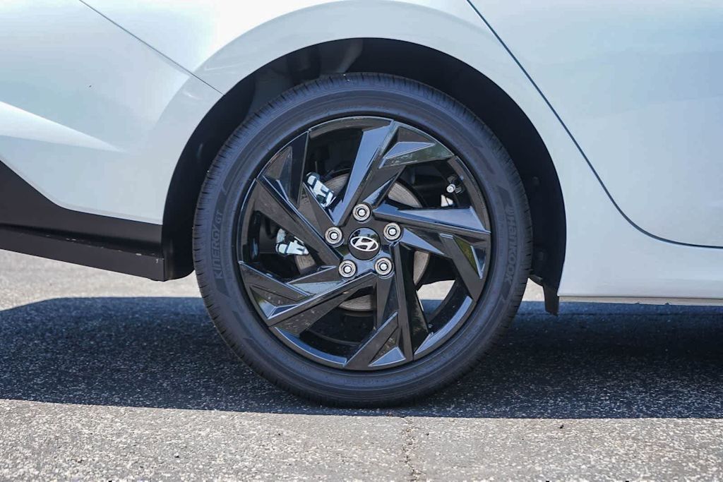 Thumbnail: 2026 Hyundai Elantra - 5