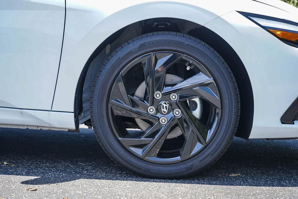 Thumbnail: 2026 Hyundai Elantra - 20