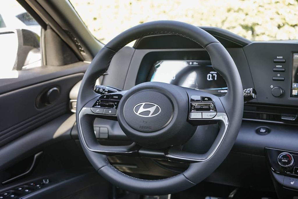 Thumbnail: 2026 Hyundai Elantra - 9
