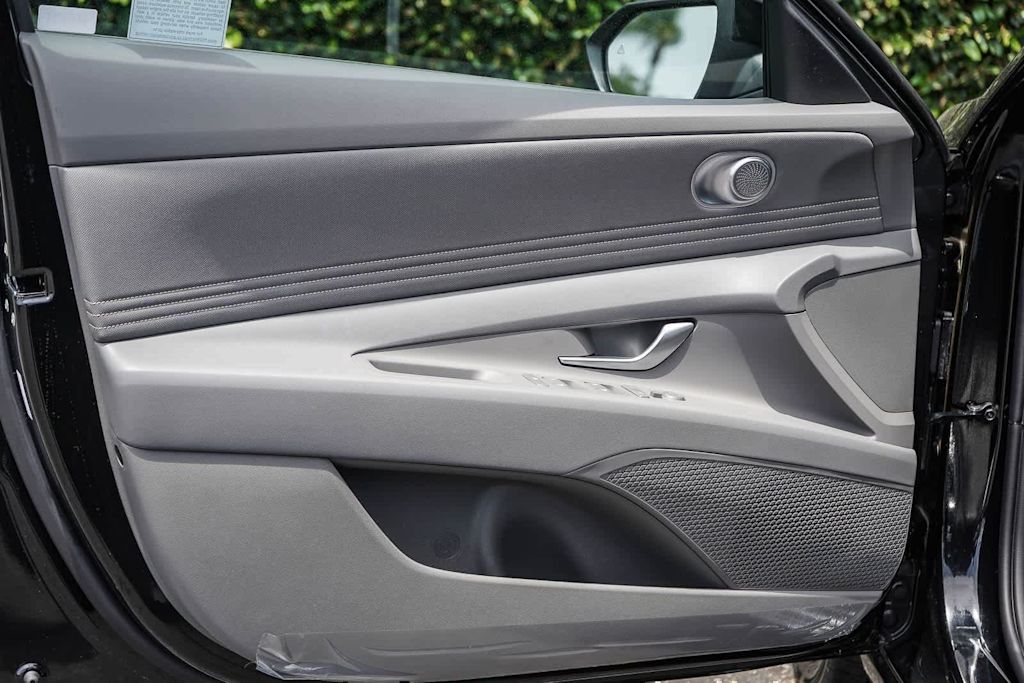 Thumbnail: 2026 Hyundai Elantra - 22