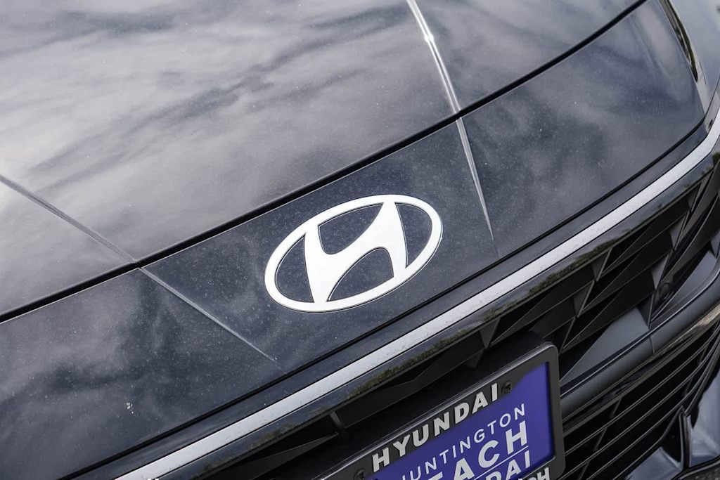 Thumbnail: 2026 Hyundai Elantra - 19