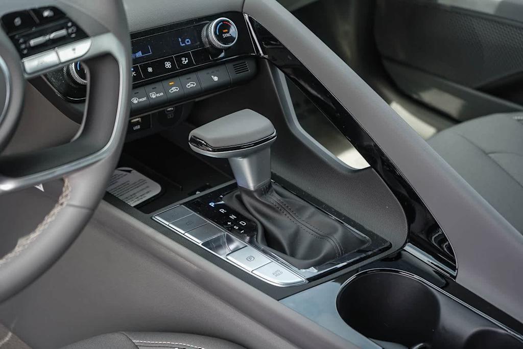 Thumbnail: 2026 Hyundai Elantra - 12