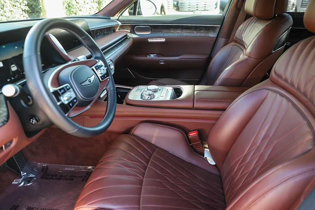 Thumbnail: 2023 Genesis G90 - 11