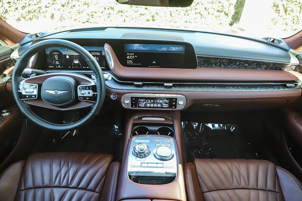 Thumbnail: 2023 Genesis G90 - 2