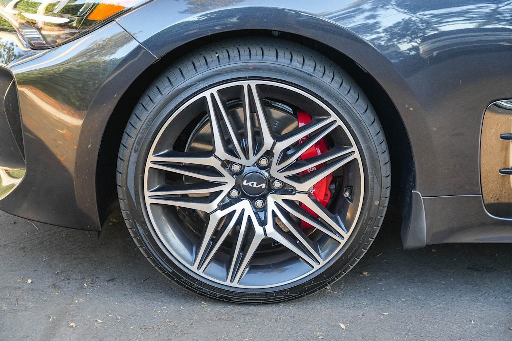 Thumbnail: 2022 Kia Stinger - 21