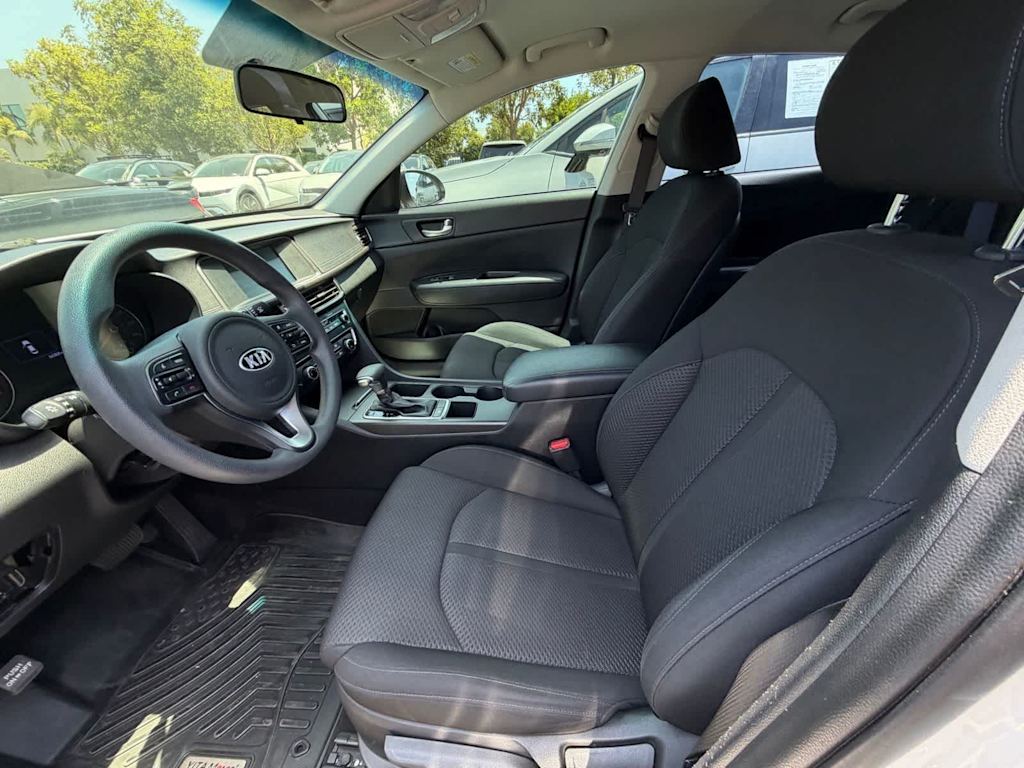 Thumbnail: 2018 Kia Optima - 4
