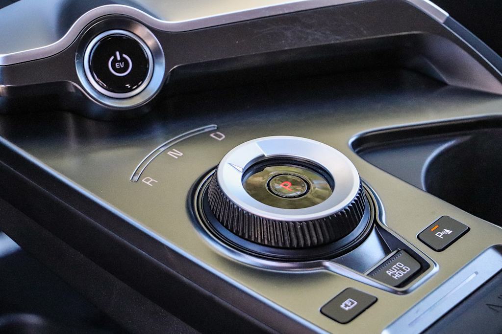 Thumbnail: 2022 Kia EV6 - 14