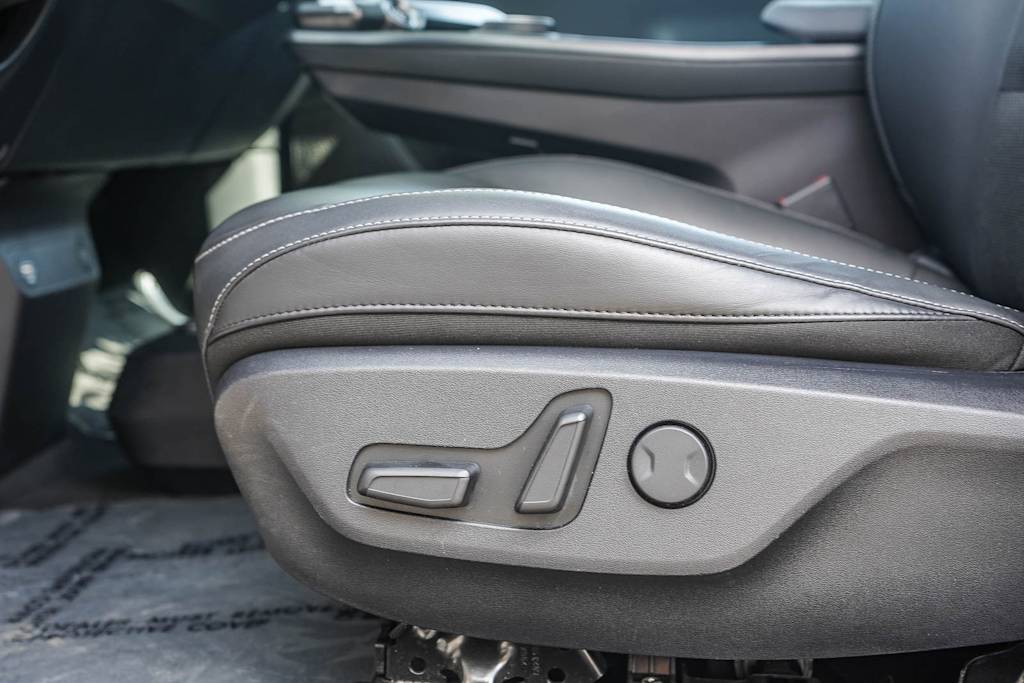 Thumbnail: 2023 Kia EV6 - 26