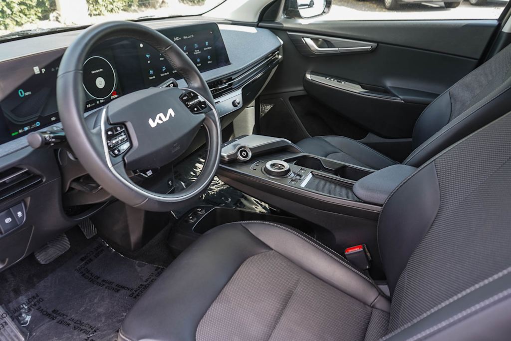 Thumbnail: 2023 Kia EV6 - 13