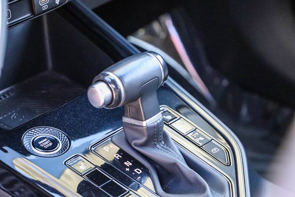 Thumbnail: 2023 Kia Niro - 14