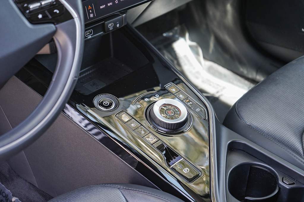 Thumbnail: 2024 Kia Niro - 15