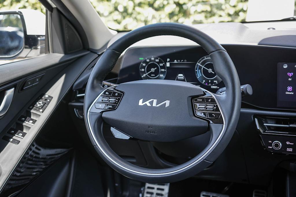 Thumbnail: 2024 Kia Niro - 9