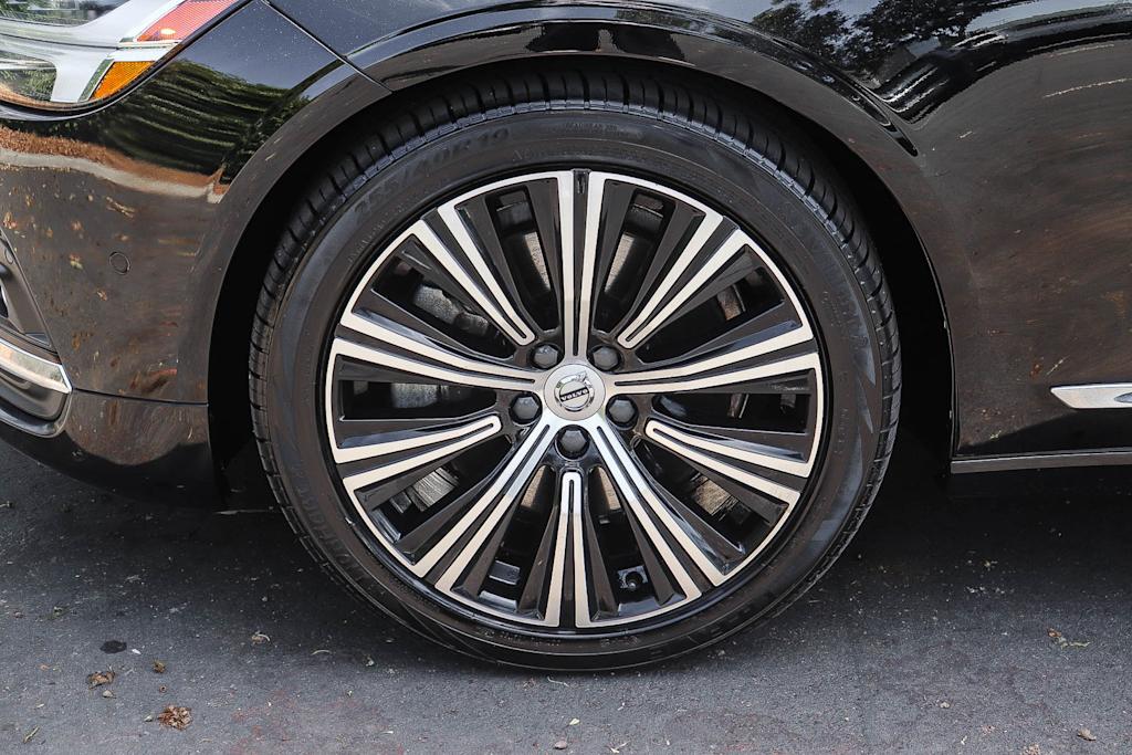 Thumbnail: 2023 Volvo S90 - 7