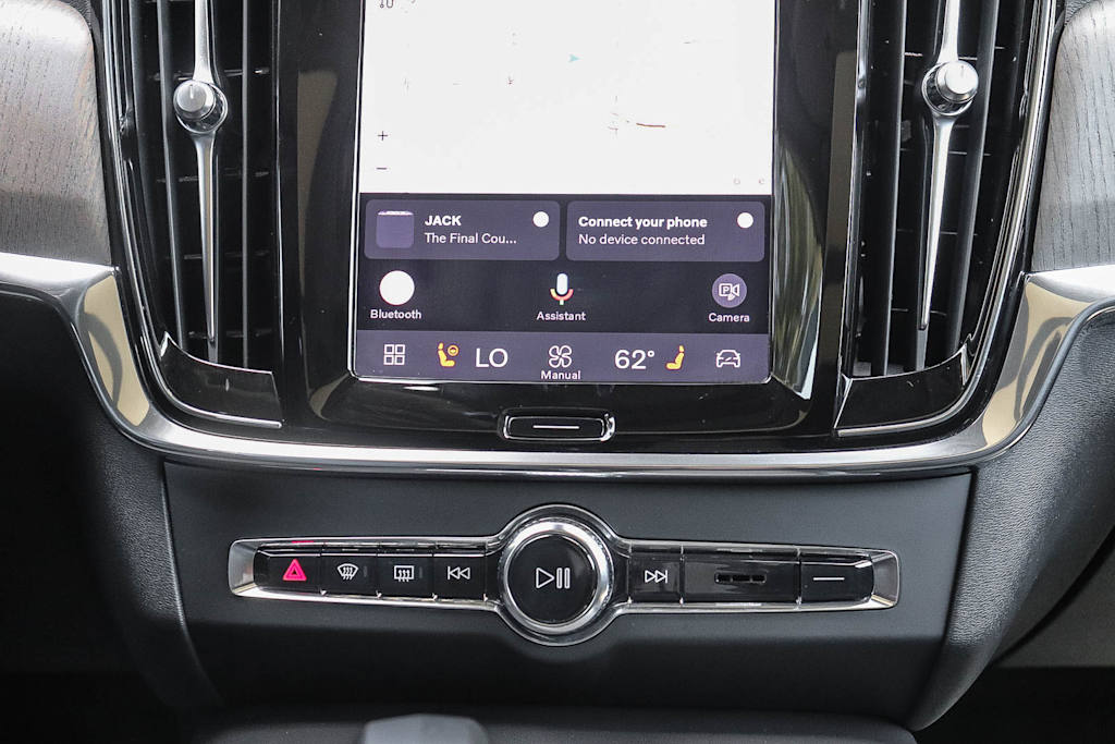 Thumbnail: 2023 Volvo S90 - 13