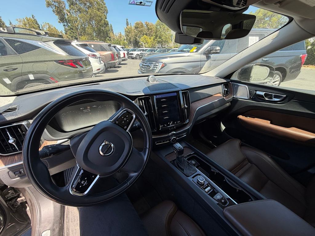 Thumbnail: 2019 Volvo XC60 - 2