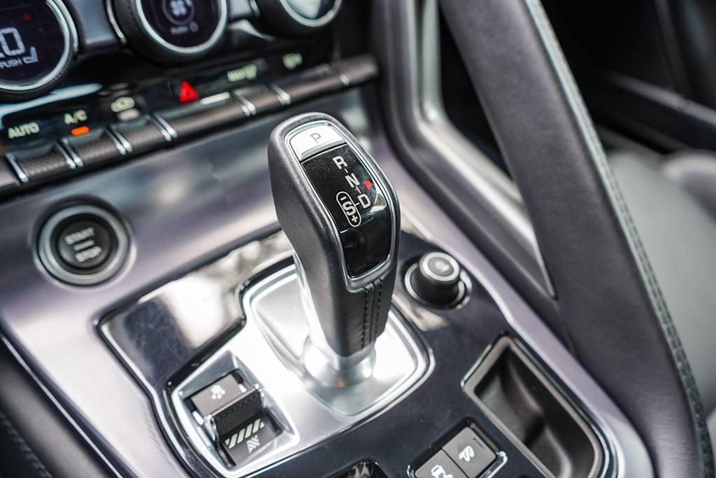 Thumbnail: 2021 Jaguar F-Type - 25