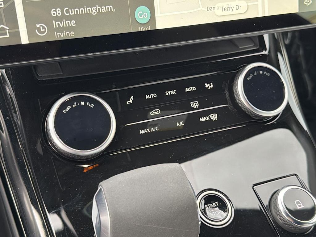 Thumbnail: 2023 Land Rover Range Rover Sport - 24