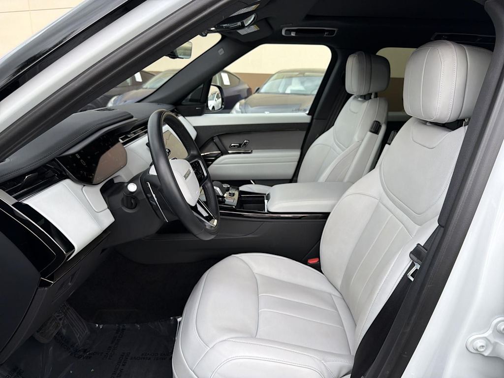 Thumbnail: 2023 Land Rover Range Rover Sport - 10