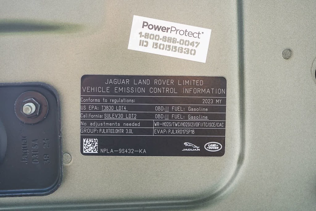 Thumbnail: 2023 Land Rover Defender - 15