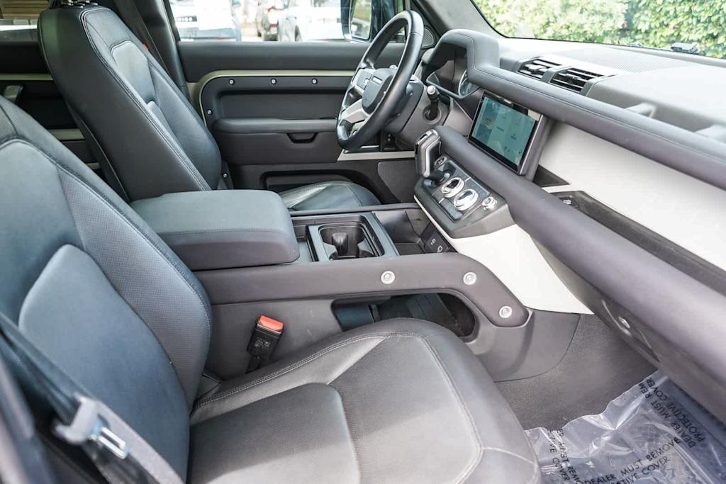 Thumbnail: 2023 Land Rover Defender - 8