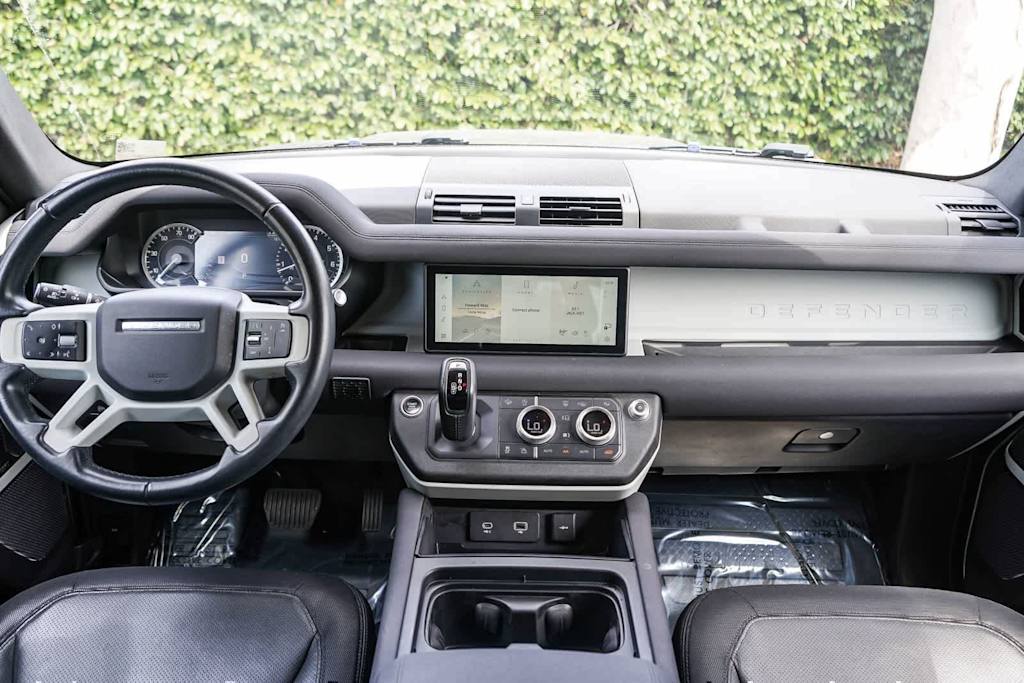 Thumbnail: 2023 Land Rover Defender - 2