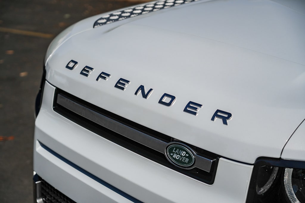 Thumbnail: 2023 Land Rover Defender - 6