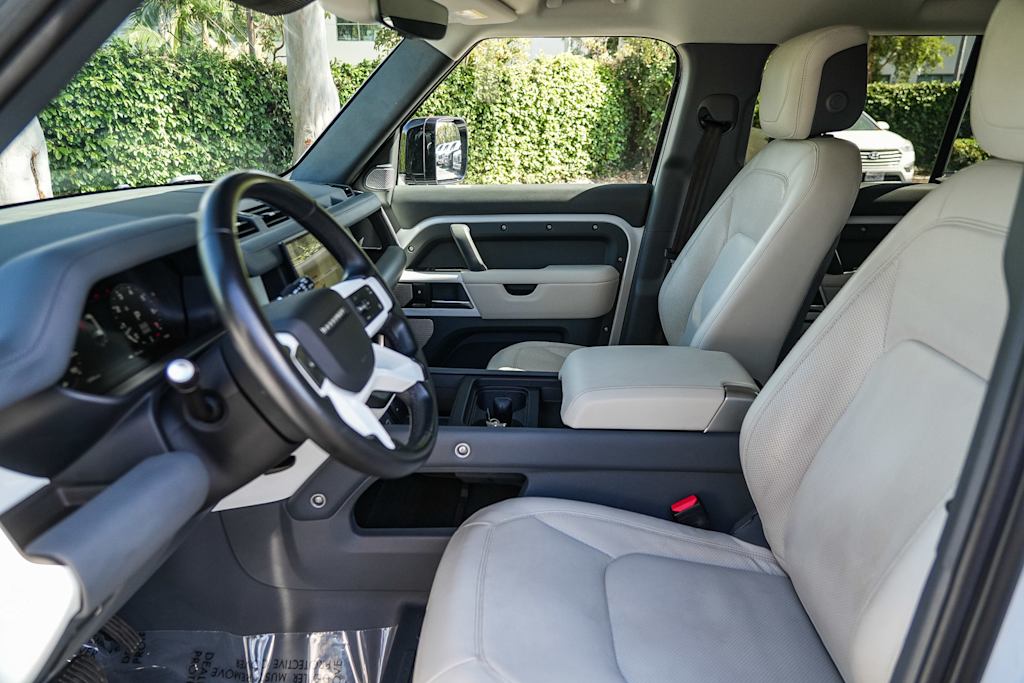 Thumbnail: 2023 Land Rover Defender - 11