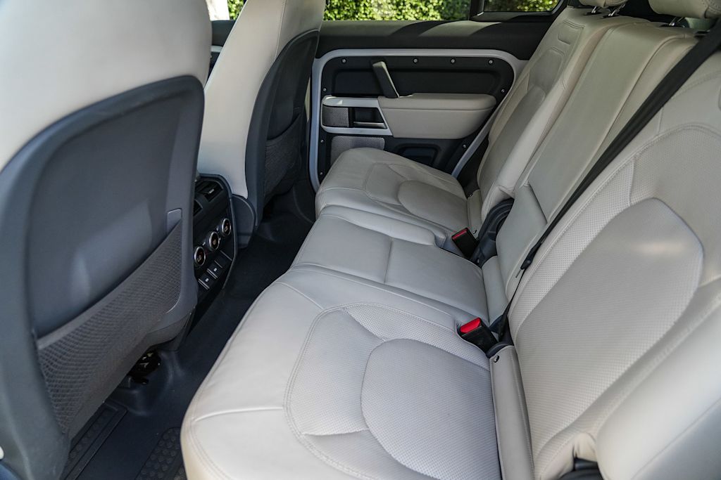 Thumbnail: 2023 Land Rover Defender - 12