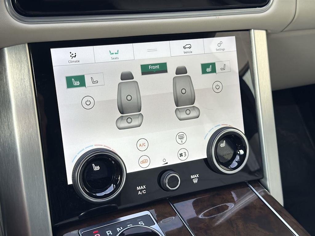 Thumbnail: 2022 Land Rover Range Rover - 29