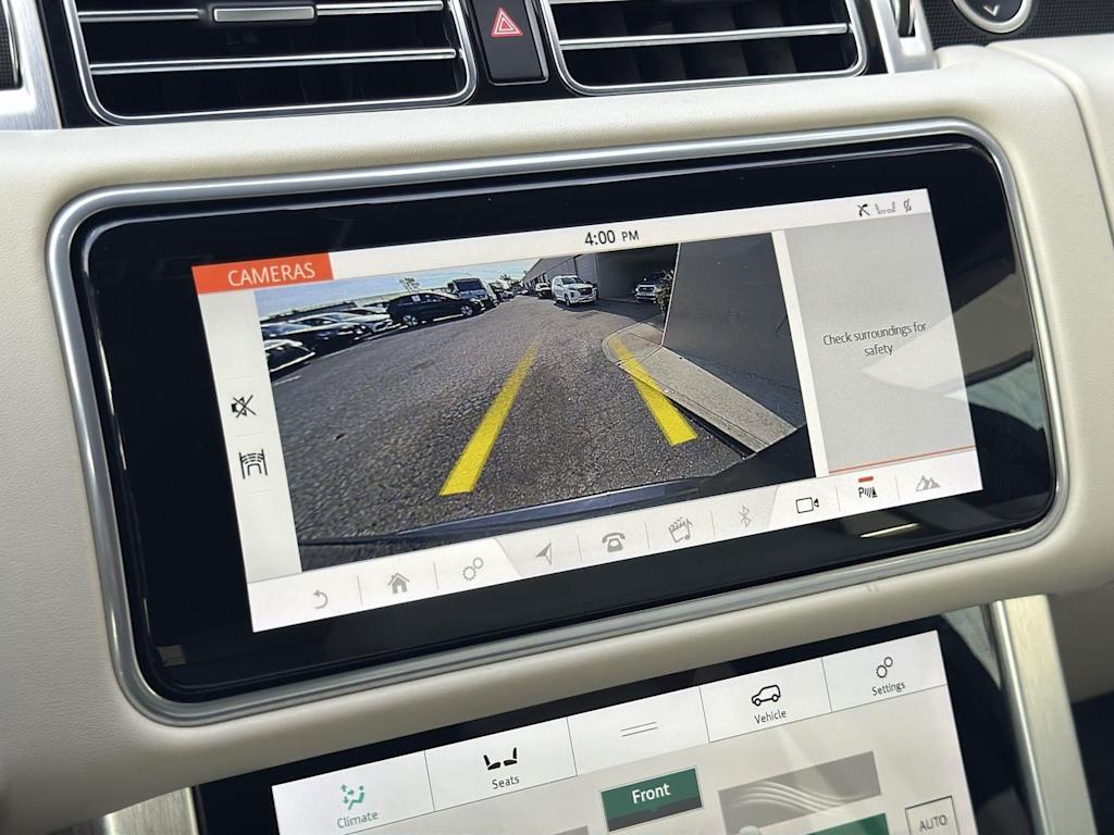 Thumbnail: 2022 Land Rover Range Rover - 26