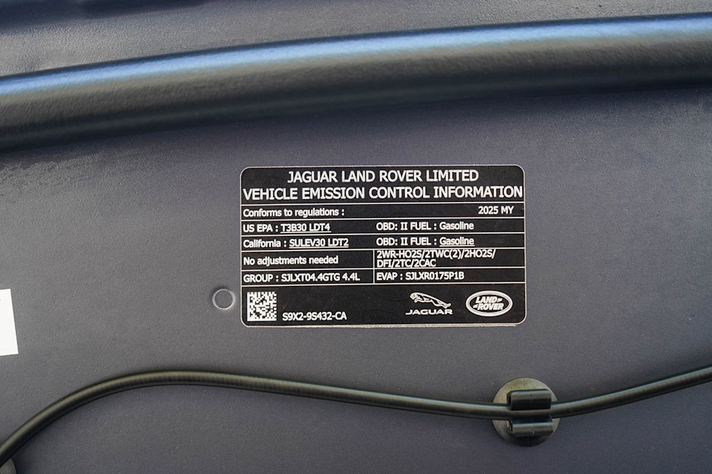 Thumbnail: 2025 Land Rover Range Rover - 13