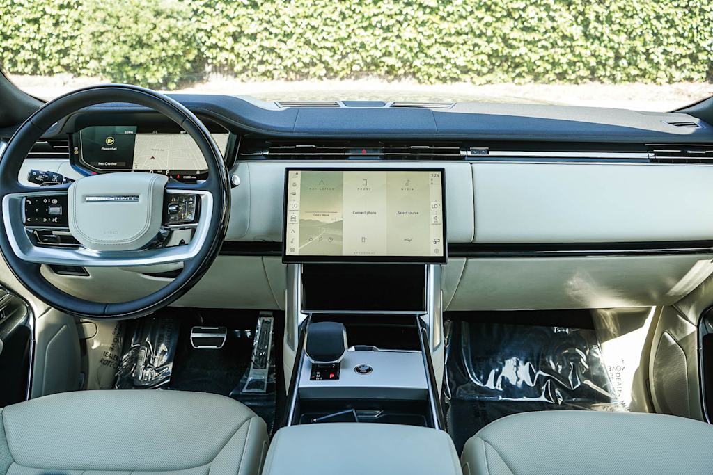 Thumbnail: 2025 Land Rover Range Rover - 2