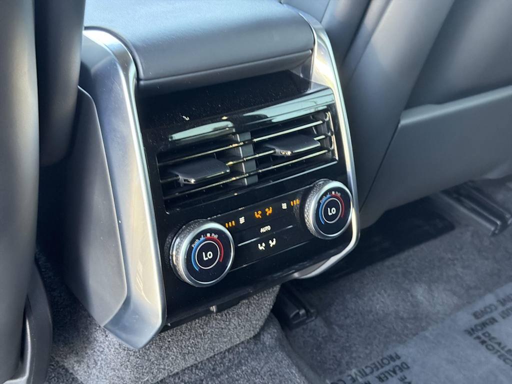 Thumbnail: 2023 Land Rover Range Rover - 33