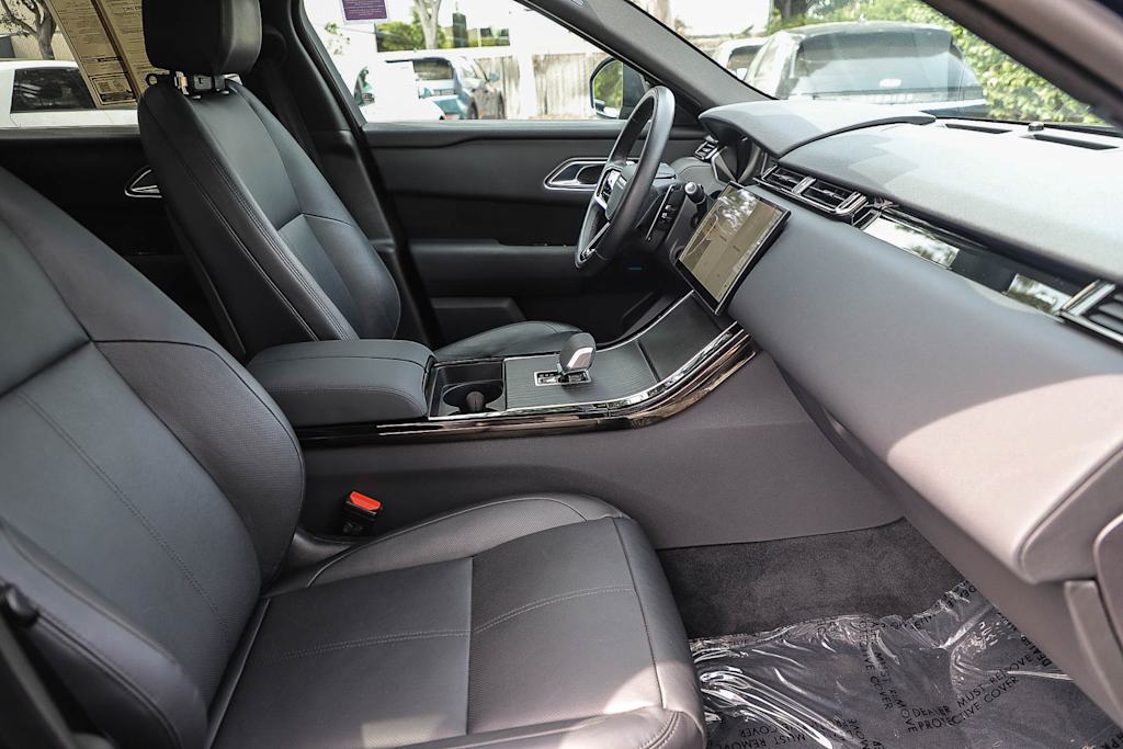 Thumbnail: 2024 Land Rover Range Rover Velar - 9