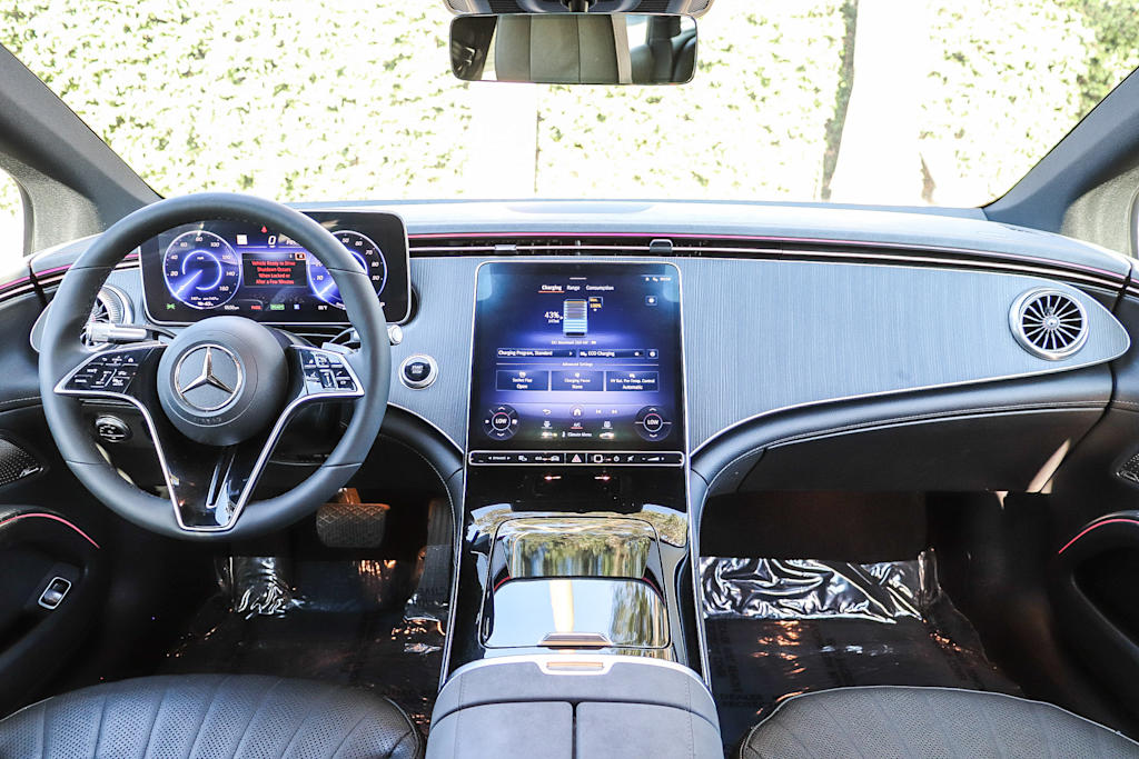 Thumbnail: 2023 Mercedes-Benz EQS - 2