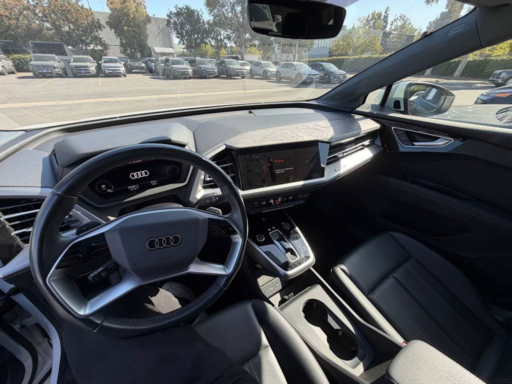 Thumbnail: 2023 Audi Q4 e-tron - 2