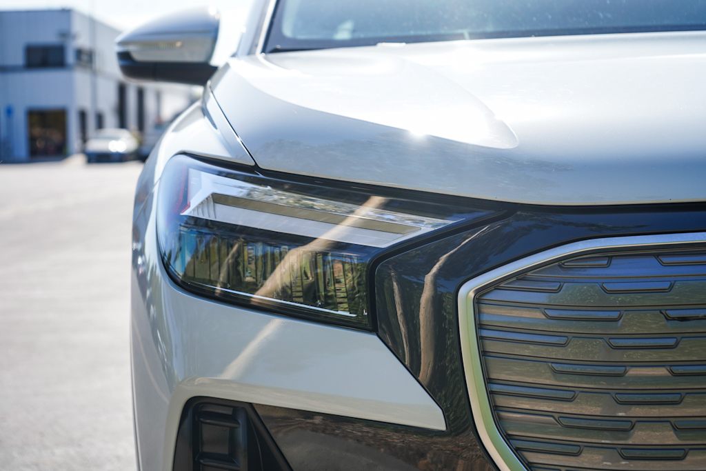 Thumbnail: 2023 Audi Q4 e-tron - 21