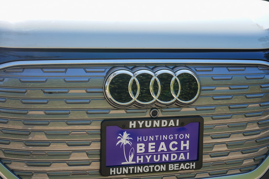 Thumbnail: 2023 Audi Q4 e-tron - 6