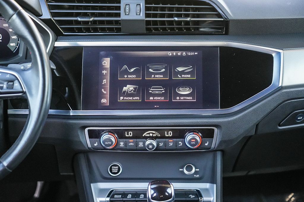 Thumbnail: 2022 Audi Q3 - 13
