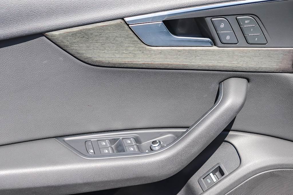 Thumbnail: 2019 Audi A4 - 24
