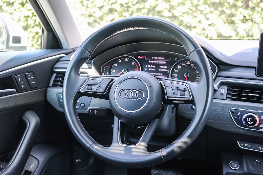 Thumbnail: 2019 Audi A4 - 9