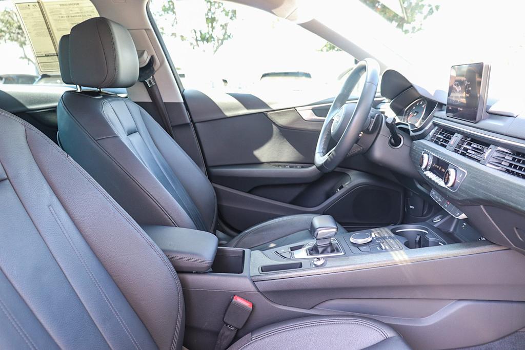Thumbnail: 2019 Audi A4 - 10