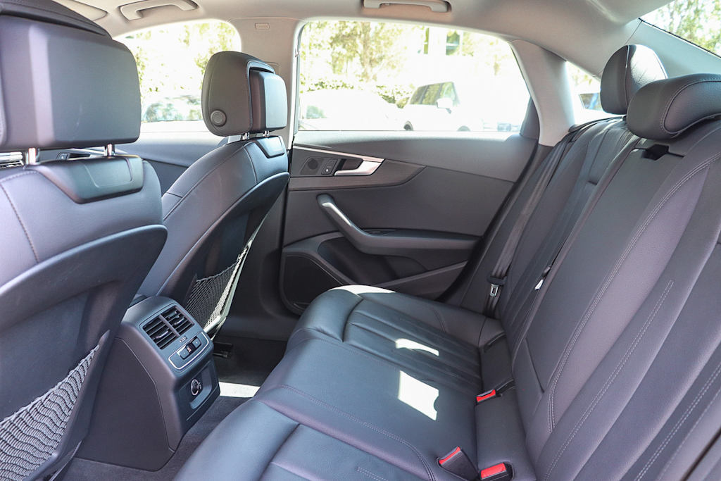 Thumbnail: 2019 Audi A4 - 12