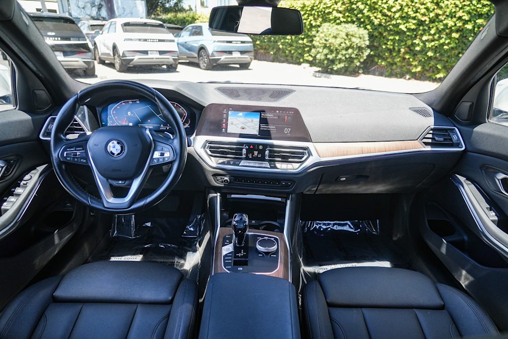 Thumbnail: 2019 BMW 3 Series - 2
