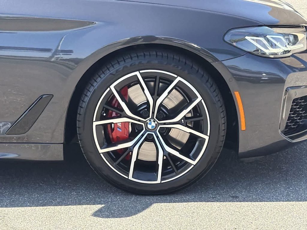 Thumbnail: 2023 BMW 5 Series - 8