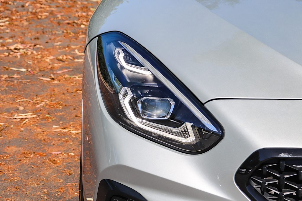 Thumbnail: 2021 BMW Z4 - 17
