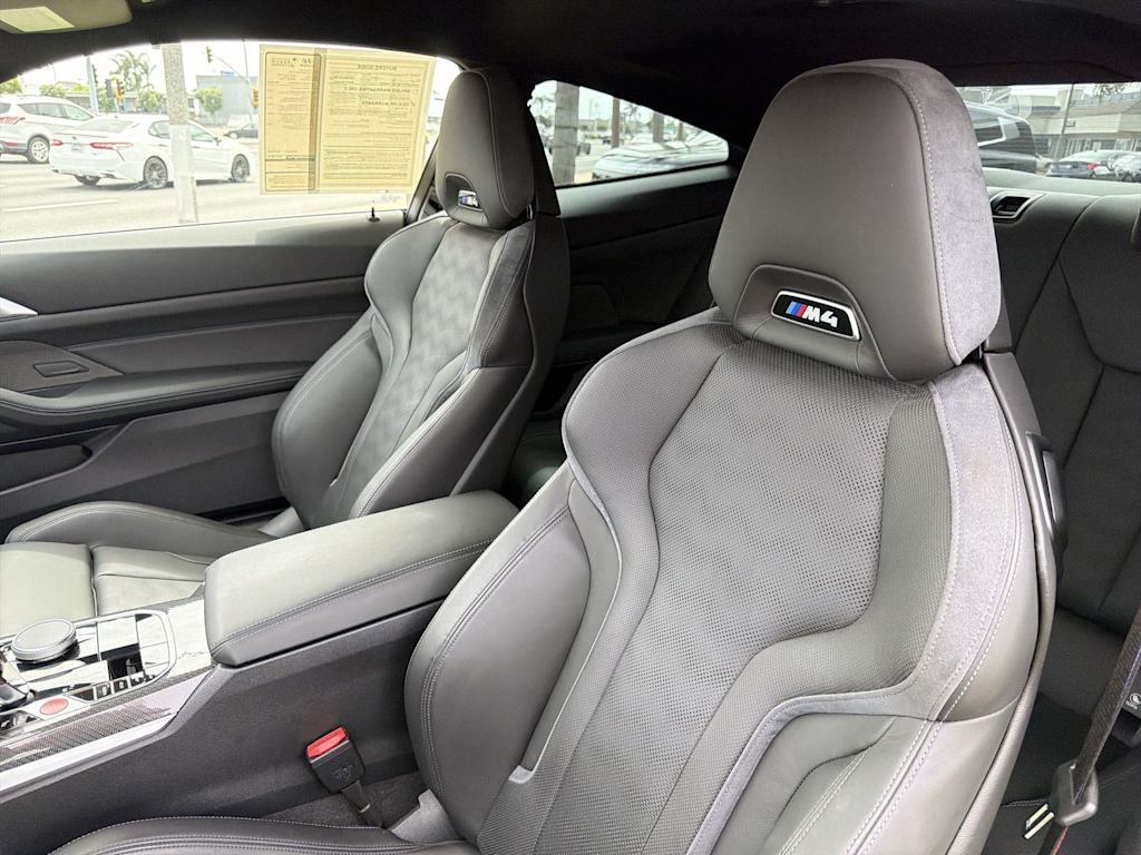 Thumbnail: 2024 BMW M4 - 10