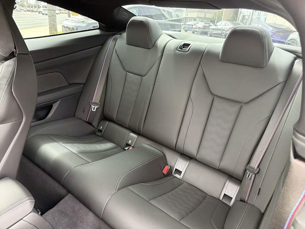 Thumbnail: 2024 BMW M4 - 11