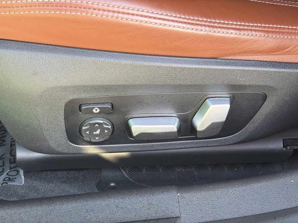 Thumbnail: 2022 BMW M3 - 30