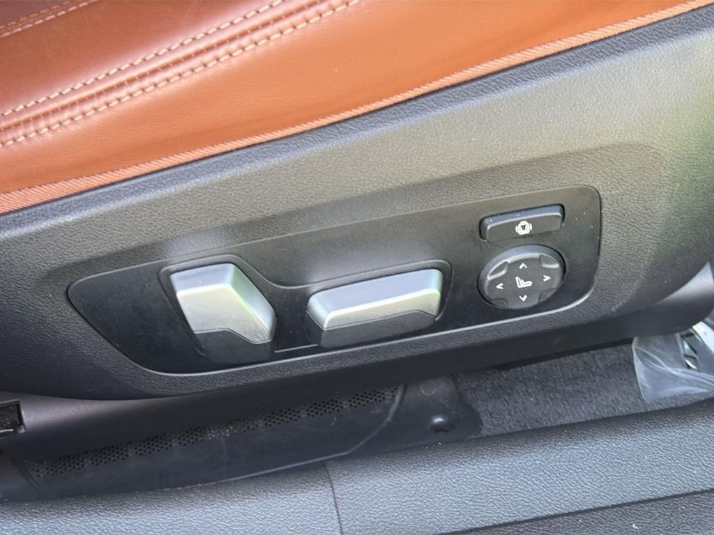 Thumbnail: 2022 BMW M3 - 37